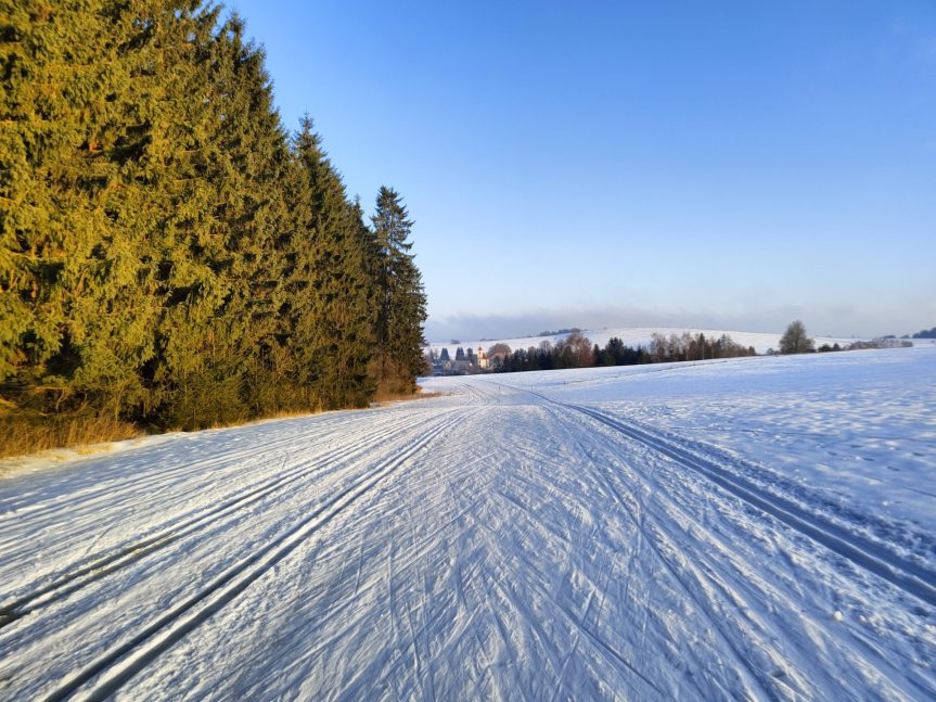 Pondělí 26. ledna: Počasí přináší oblevu, ale v některých místech se sníh stále drží